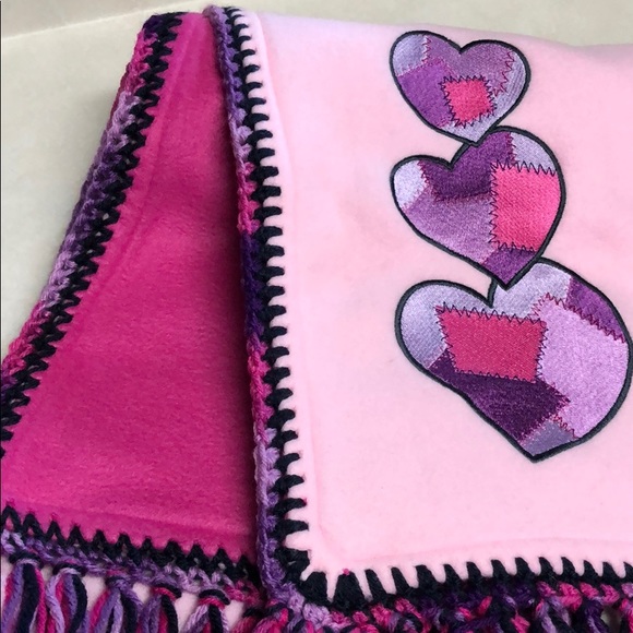 Patchwork Hearts Scarf ❤️ - Picture 3 of 4
